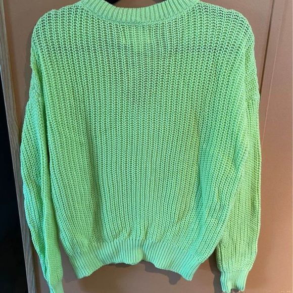 Pink Victoria’s Secret boyfriend knit sweater Sz small Lime Green Oversized new - Picture 3 of 6